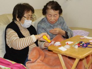 いきいきデイサービス　若松区　ひな祭り作品１
