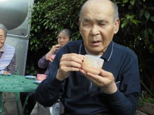 グループホームいきいき桜苑?　八幡西区黒崎　苑庭でお茶会2