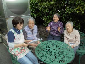 グループホームいきいき桜苑?　八幡西区黒崎　苑庭でお茶会7