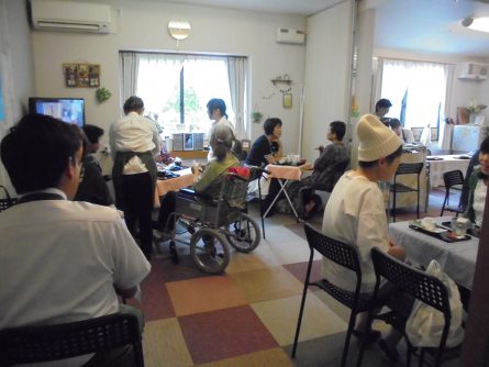 いきいき良花居・倶楽部 八幡西区東折尾町 「カフェ DE いきいき」1