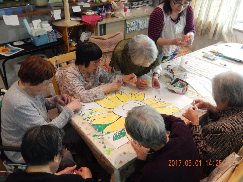 いきいきデイサービス 若松区 ちぎり絵2
