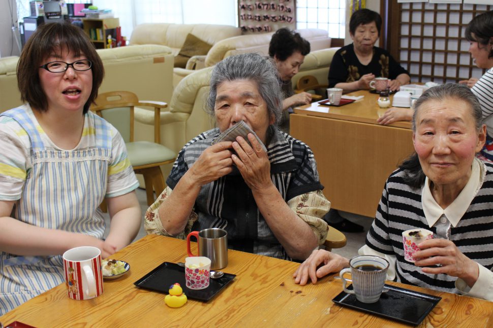 美味しいときは皆さん笑顔です(^▽^)/