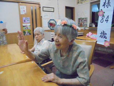 グループホームいきいき良花居 八幡西区東折尾町 6月お誕生会3