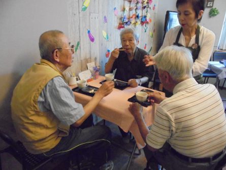 いきいき良花居・いきいき倶楽部　八幡西区東折尾町　「カフェＤＥいきいき」3