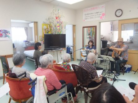 八幡西区黒崎 グループホームいきいき桜苑? 家族会5
