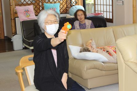 射的③