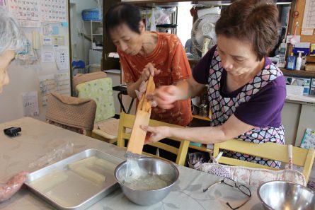 いきいき青葉台西デイ　おやつ　ところてん③