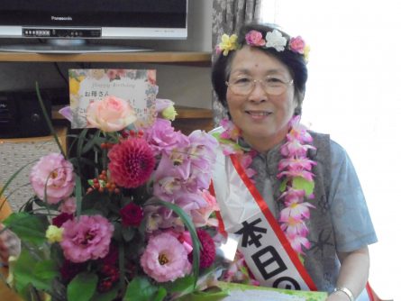 八幡西区東折尾町　グループホームいきいき良花居　お誕生会1