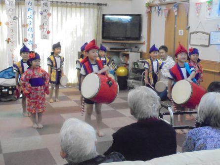 八幡西区東折尾町　いきいき良花居・いきいき倶楽部　合同誕生会1