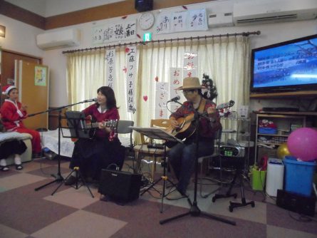 八幡西区東折尾町 いきいき倶楽部・良花居 合同誕生会・クリスマス会3