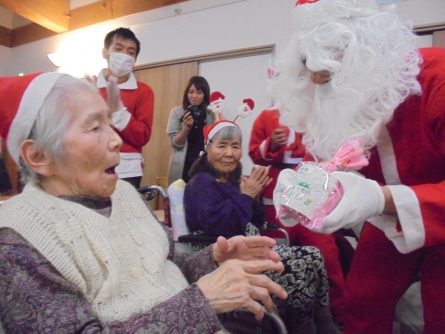 八幡西区東折尾町 いきいき倶楽部・良花居 合同誕生会・クリスマス会4