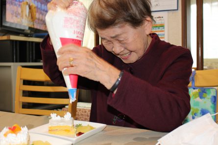 ひな祭りケーキ③