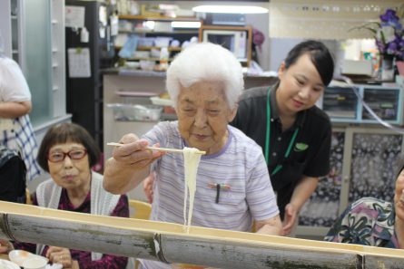 流しそうめん②