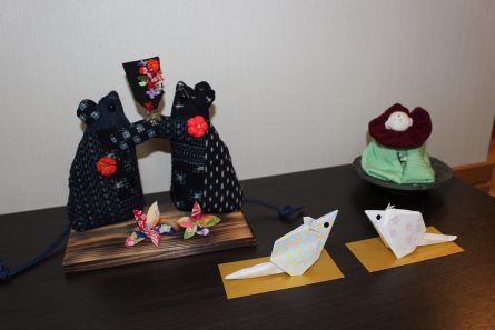 ご利用者様のご家族や地域の方の心のこもった手作りの品です♪