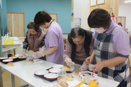 北九州市・若松区・青葉台西・クリスマス・パズル・介護・デイサービス・個別・生活リハ