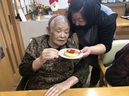 「これはおいしそうやね。食べてみようか。」