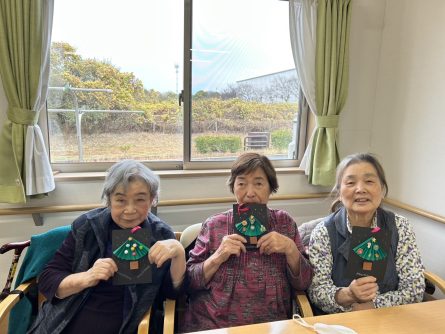 手作りクリスマスツリー③